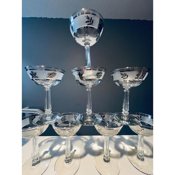 Vintage Hollywood Regency Libbey Frosted Silver Leaf Glassware - Picture 2 of 10